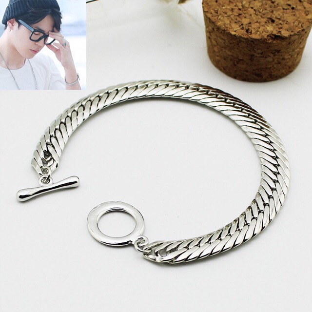 Vòng tay đá charm đài sen may mắn