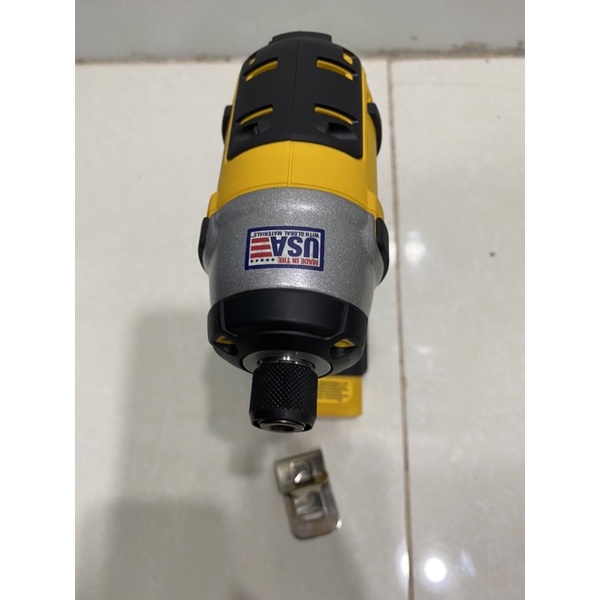 thân máy bắn vít dewalt 20v