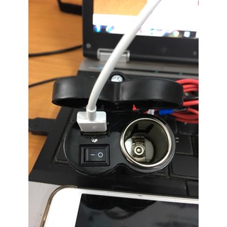 Sạc điện thoại 1.5A gắn trên xe máy và lỗ cắm tẩu hút thuốc 12V YF-122