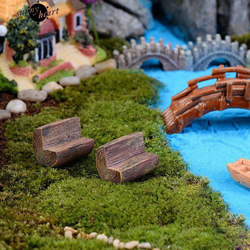 Ghế sofa gỗ mini trang trí nhà búp bê