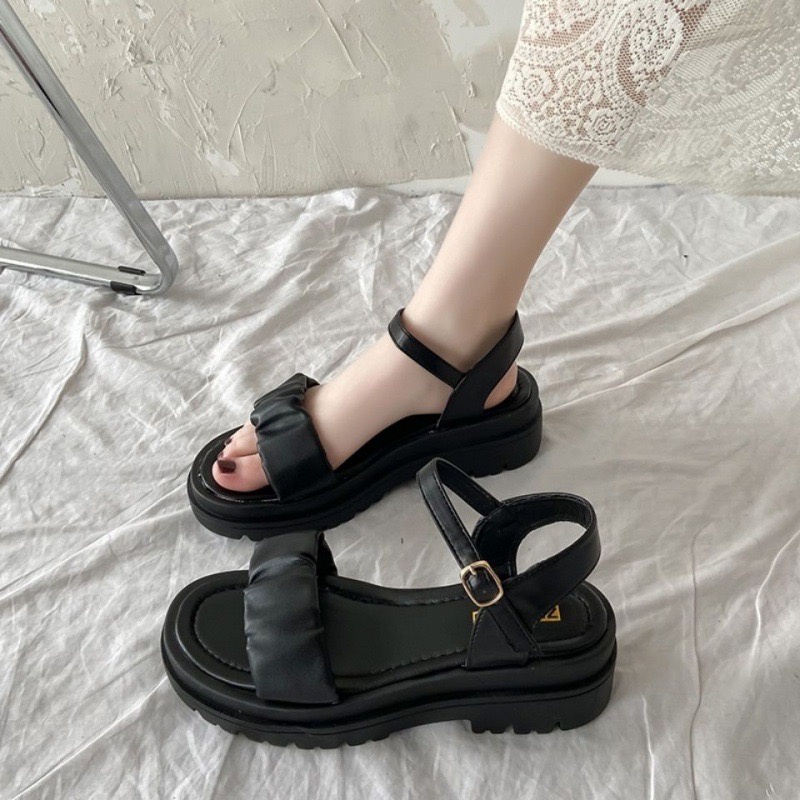 Sandal Nữ Ulzzang Vintage, Dép Quai Hậu Bản Ngang Nhún Đế Cao Su Chống Trơn PU Độn 5cm Quai Gài Hàn Quốc - Iclassy_shoes
