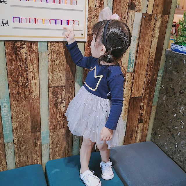 Váy vương miện hàng xuất dư.