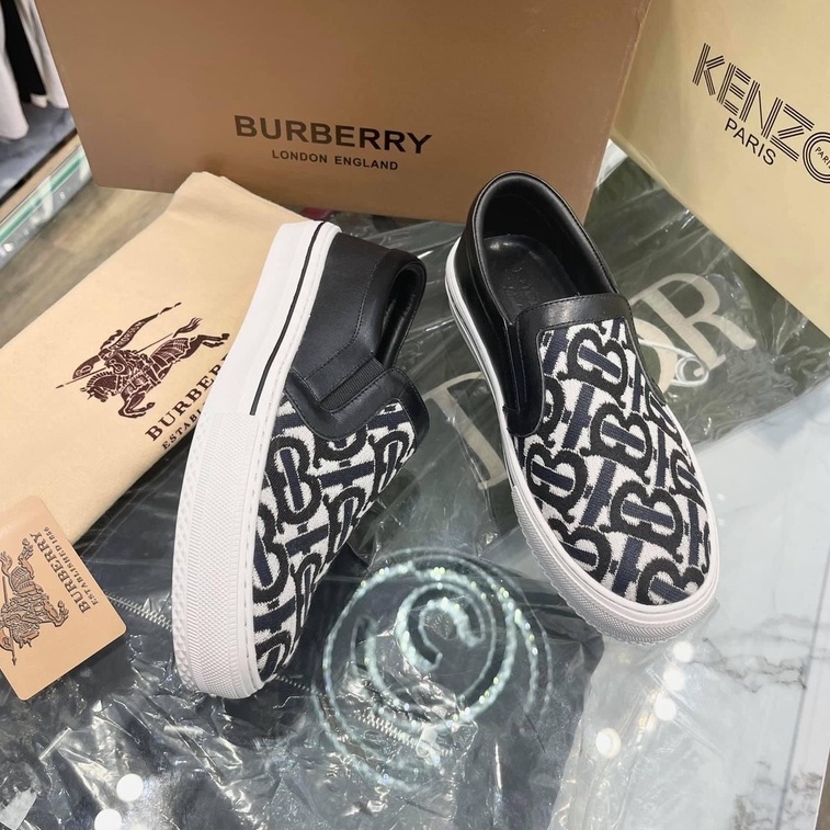 Giày Slipon ☀ FULLBOX BILL TÚI ☀ Burberry họa tiết dệt