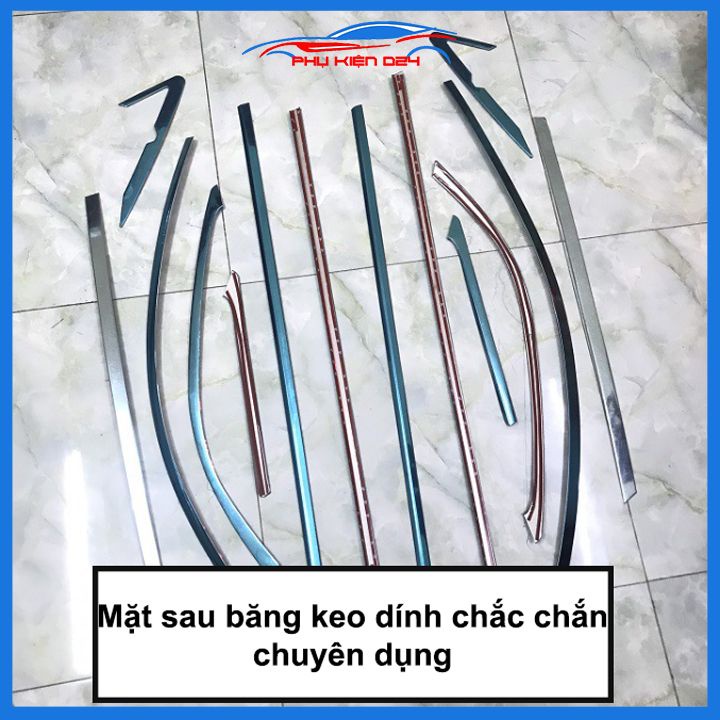 Bộ nẹp viền chân kính cong kính Kia Sorento 2012-2013-2014-2015-2016-2017-2018-2019-2020 Inox sáng bóng chuẩn form xe