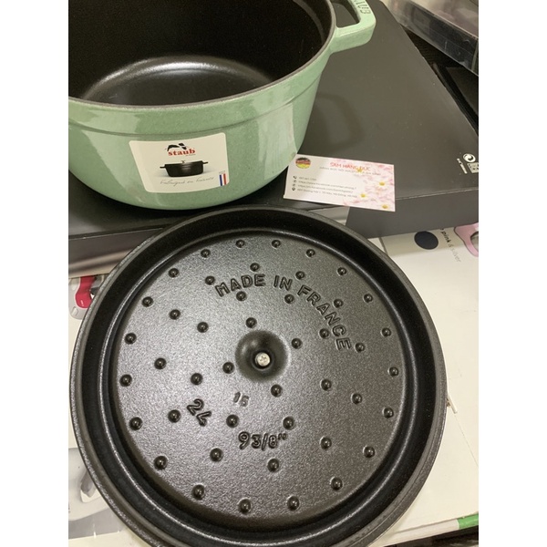 🇩🇪 NỒI GANG CAO CẤP STAUB XANH Mint SALBEI 24cm - 3,7L MADE IN FRANCE sản xuất thủ công tại Pháp