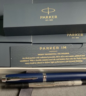 Bút Bi Parker ngòi IM