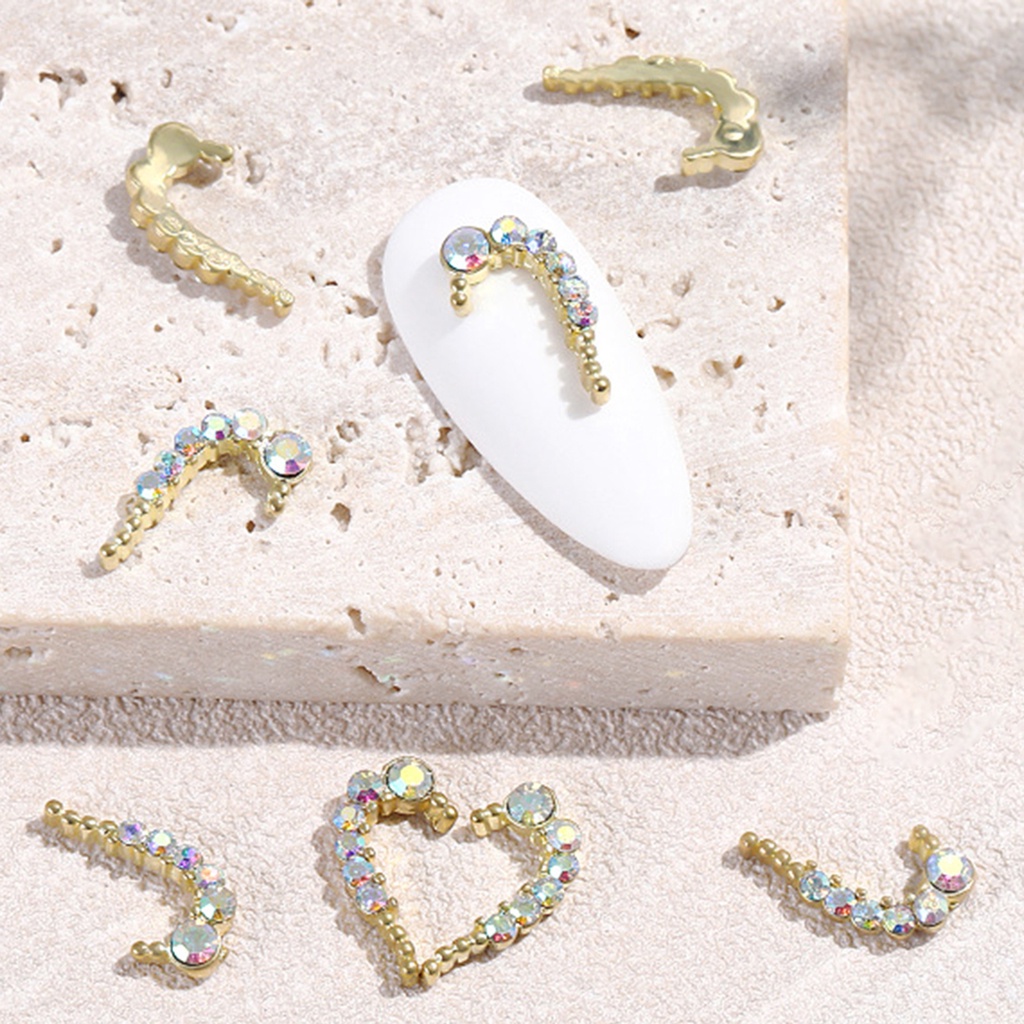 Bộ 10 Phụ Kiện Trang Trí Móng Tay Hình Trái Tim Bằng Hợp Kim DIY