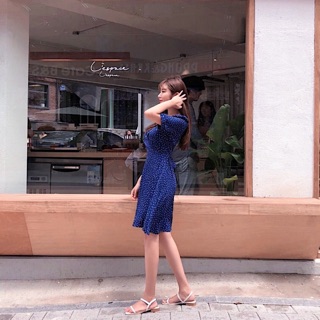 Đầm bi xanh cổ V thắt eo