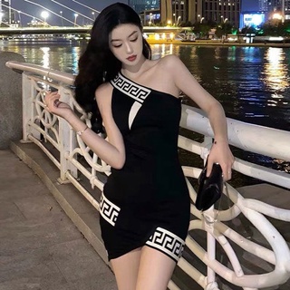 Đầm Lệch Vai Dáng Ôm Thời Trang Mùa Hè Sang Trọng Cho Nữ
