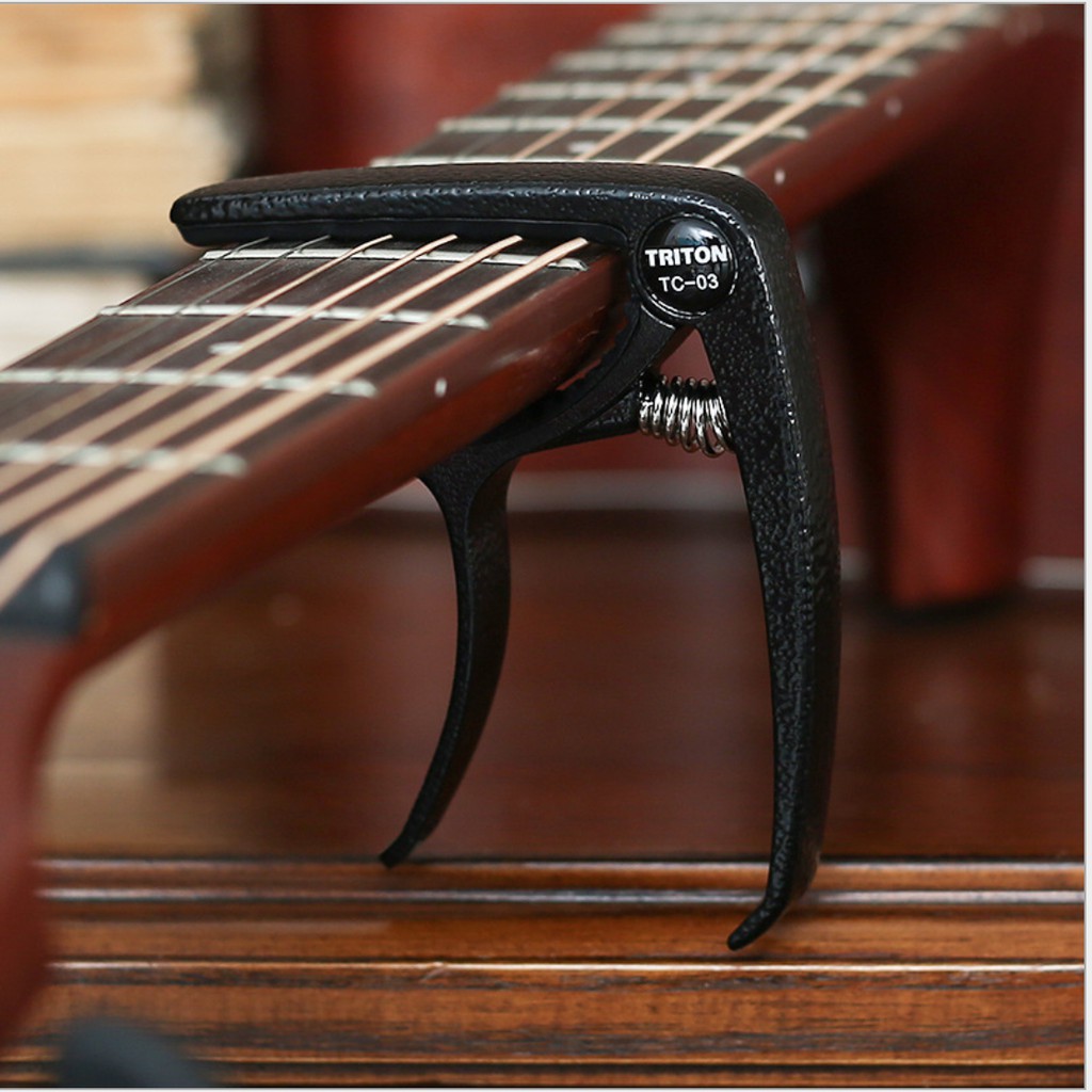 Capo Vân Gỗ Dành Cho Guitar Và Ukulele