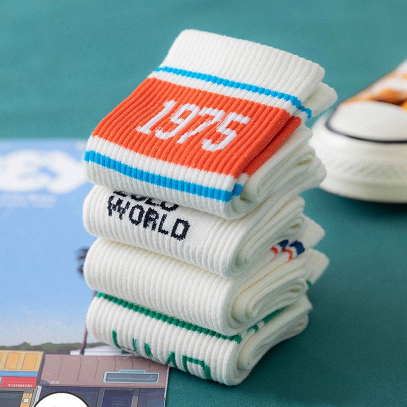 Vớ thể thao họa tiết kẻ sọc cao đến mắt cá phong cách Hàn Quốc xinh xắn