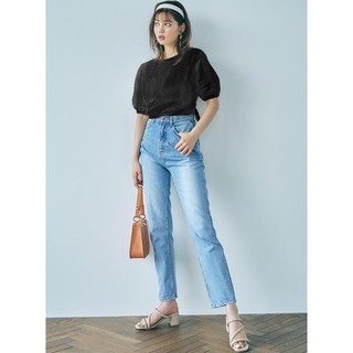 Áo hở lưng ren đục lỗ