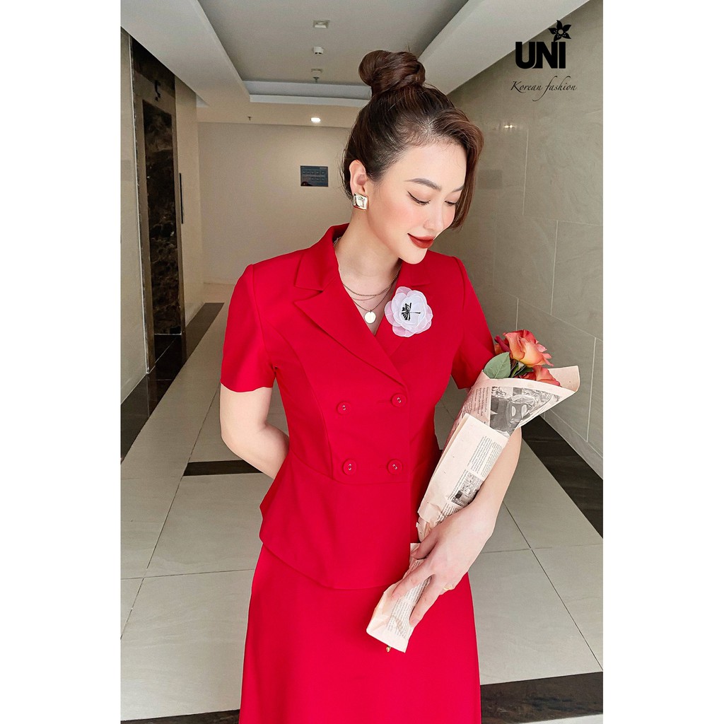 Áo Sơ Mi Nữ UNIVTH Công Sở Ngắn Tay Cổ Vest Chiết Eo Đính Cúc Sang Trọng 2VB0802 Uni Korean Fashion