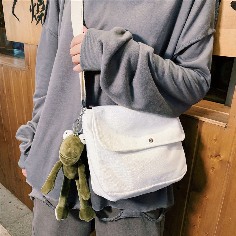 TÚI TOTE ĐEO CHÉO UNISEX NAM NỮ - VẢI DỆT CANVAS [ CÓ TÚI CON] MÀU BE - ĐEN - PHONG CÁCH ULZZANG | WebRaoVat - webraovat.net.vn