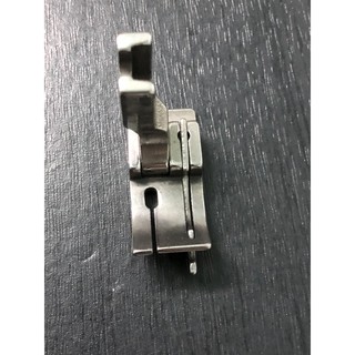 chân vịt diễu mí SP18 trái/phải