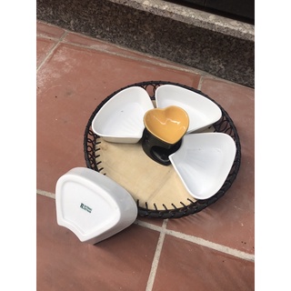 Khay đựng lẩu kem hình hoa