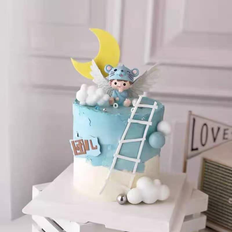 em bé chuột trang trí bánh kem