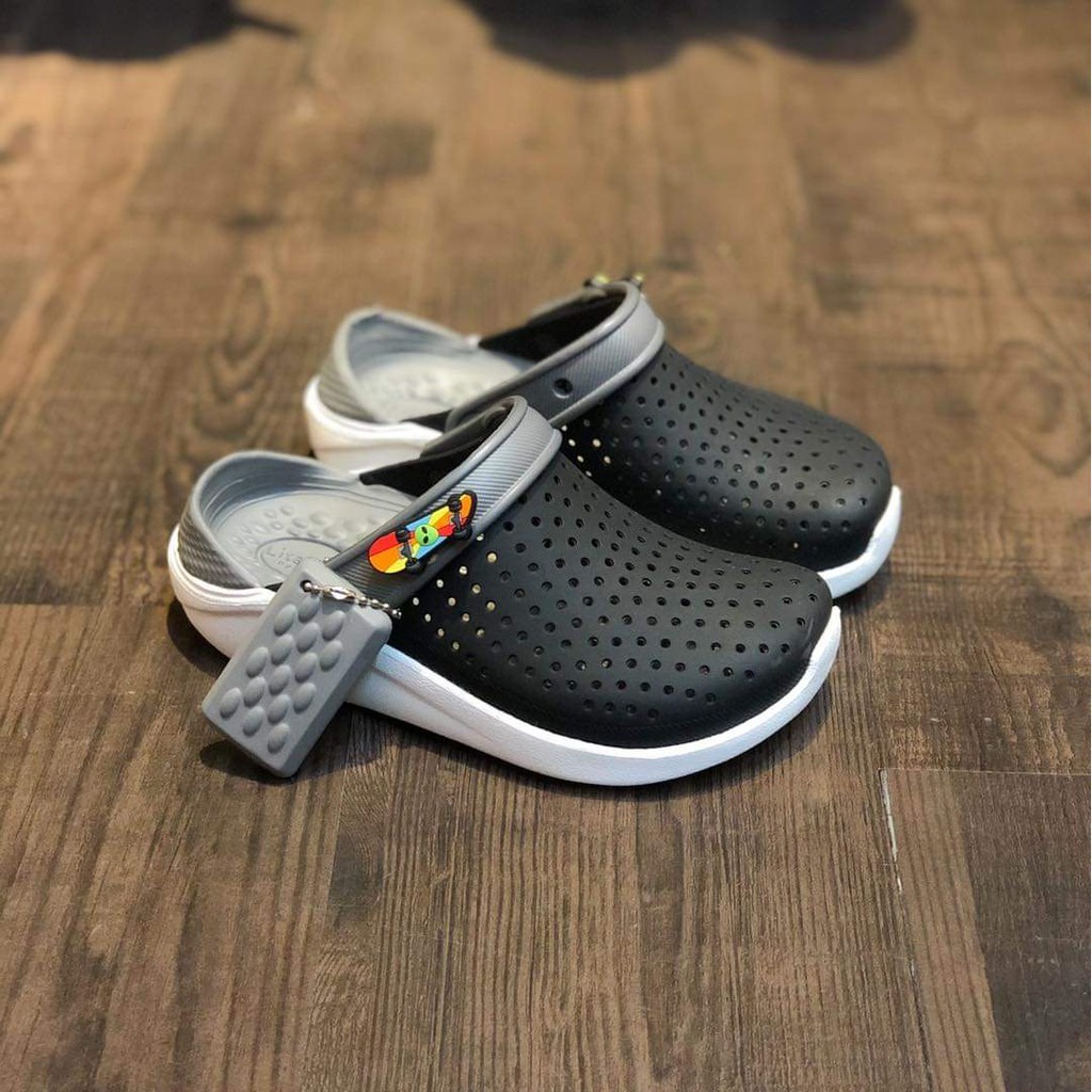 Dép cross literide cho bé trai và bé gái  black color đế trắng lót đỏ quai ngang hàng  xuất đi full b