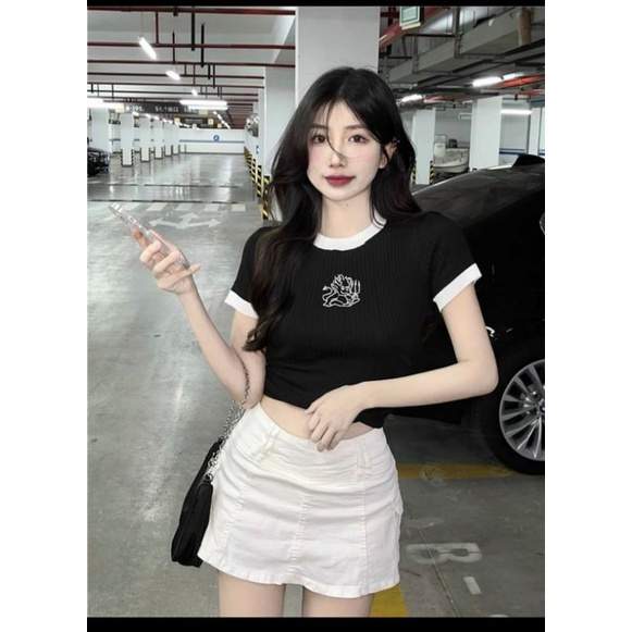 Áo thun gân phối viền thêu hình