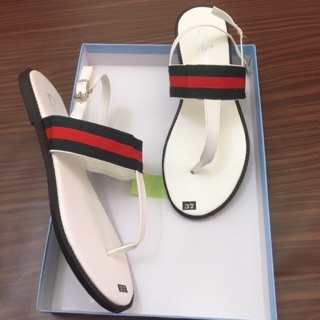 Sandal xỏ ngón siêu hót