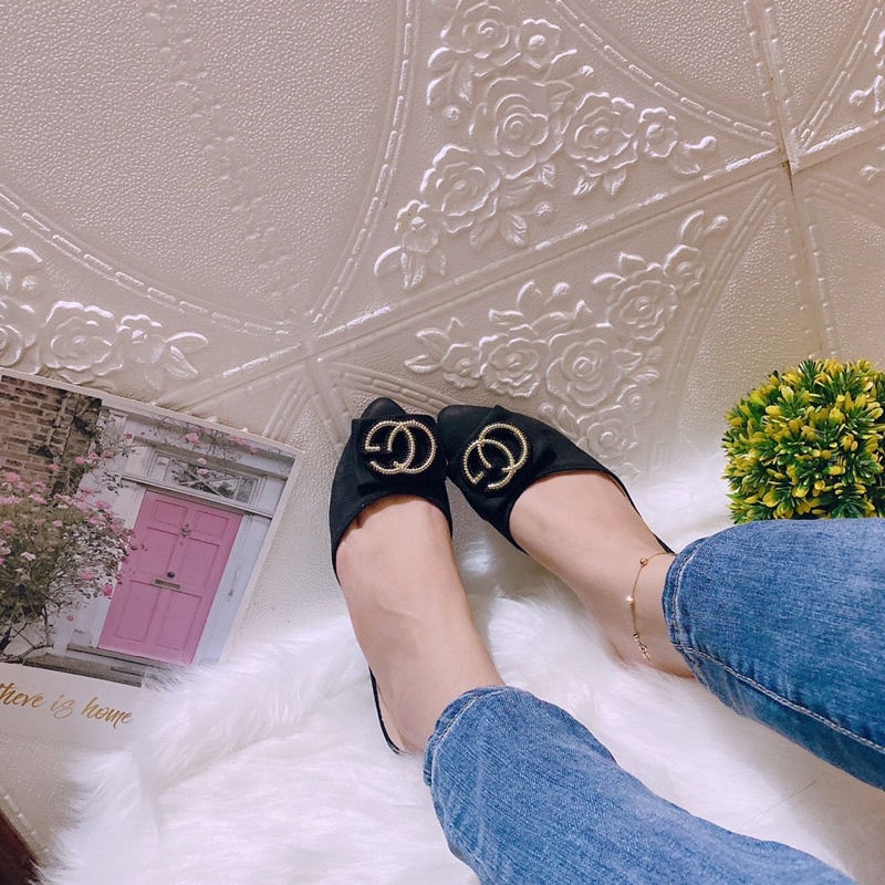 Dép sục mũi nhọn da lộn tag GC gót 2 phân cực đẹp hot rần rần