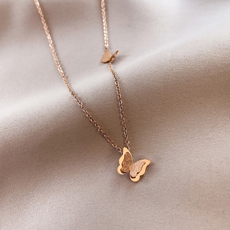 Dây chuyền bằng thép titan 18K màu vàng hồng mặt hình bướm ba chiều