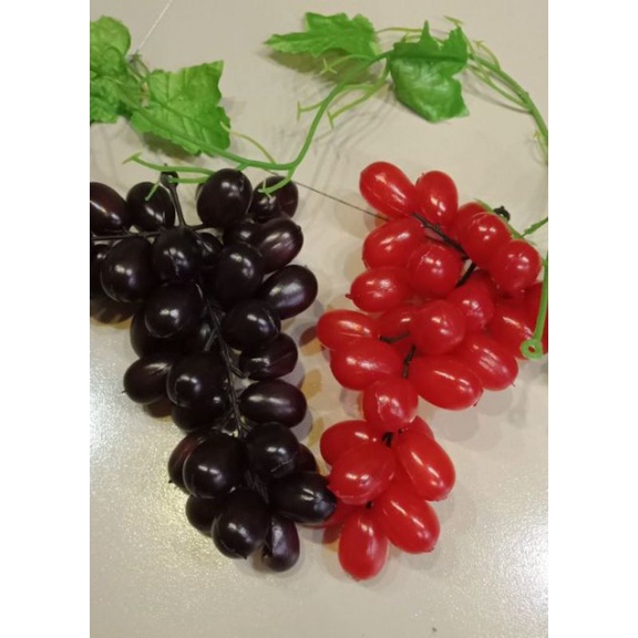 Dây Quả Nho giả  dài 1m2 - Quả nhựa, 1 dây 4 chùm 3 màu