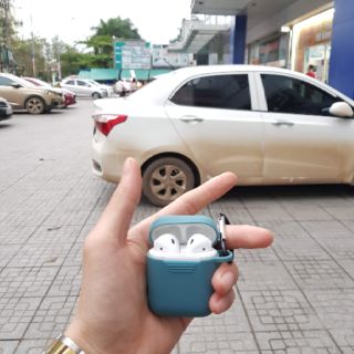 Tai nghe Bluetooth i12 !