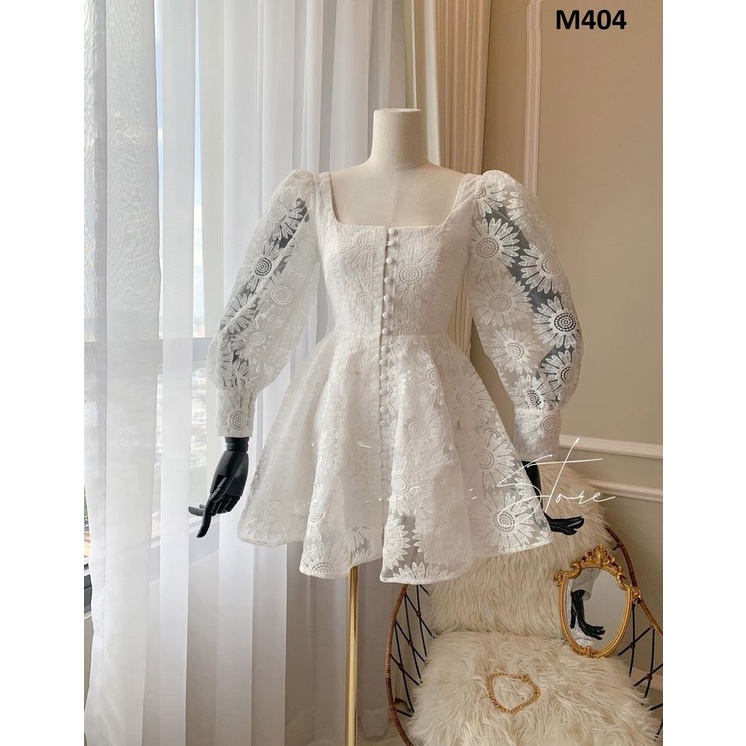 Đầm ren hoa cúc tay dài bồng phối nút bọc sang chảnh - Laven Dress