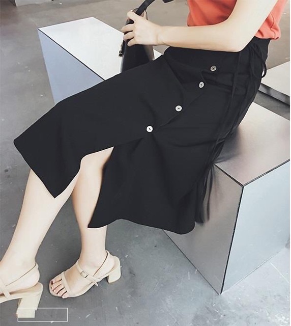 CHÂN VÁY ANA PHỐI NÚT