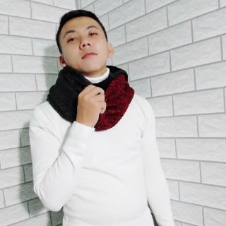 Combo áo len trơn cổ lọ + 5 đôi tất