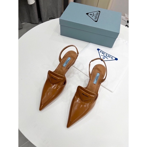 Giày cao gót 6.5cm hở gót mũi nhọn da thật có 5 màu thương hiệu Prada mẫu mới 2022 cao cấp