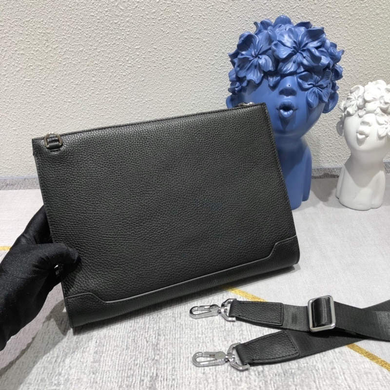 Clutch cầm tay cho nam thương hiệu Louboutin da thật cao cấp đính đá