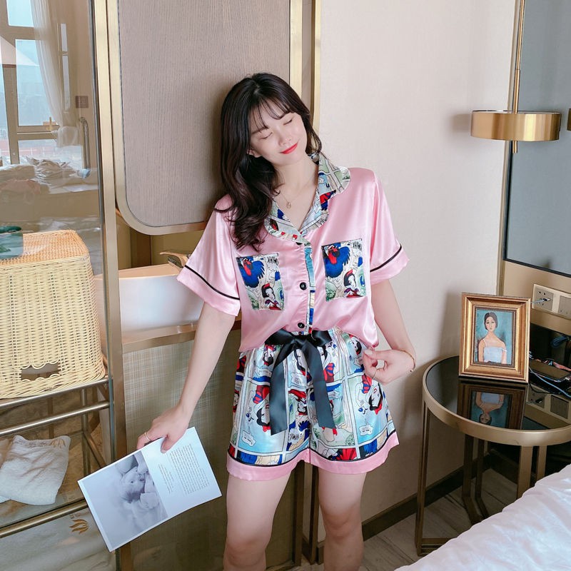 Set Đồ Ngủ Áo Ngắn Tay + Quần Short Bằng Lụa Satin In Họa Tiết Bạch Tuyết Xinh Xắn Dành Cho Nữ