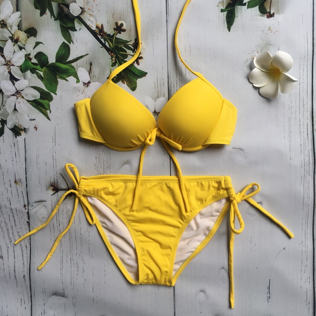 Bikini vàng