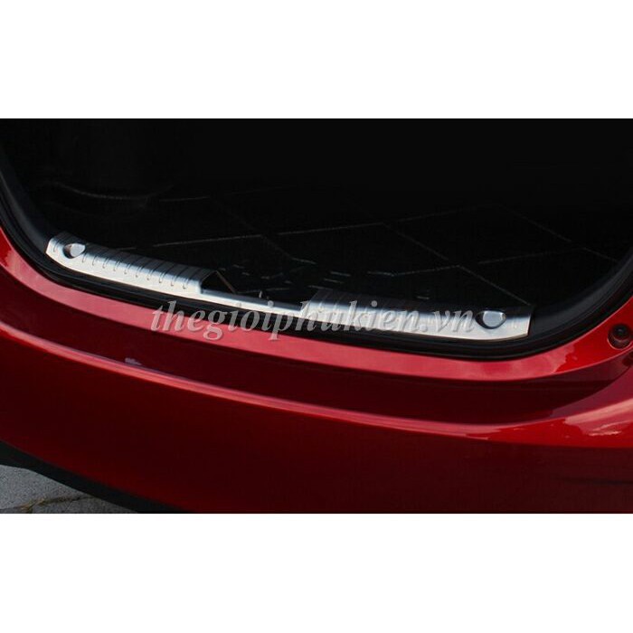 Ốp chống trầy cốp #Mazda 6 – Mẫu INOX