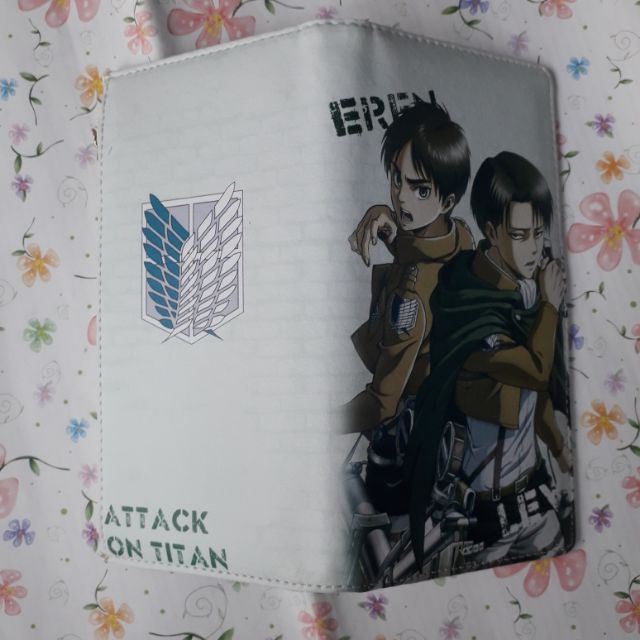 Ví dài attack on titan