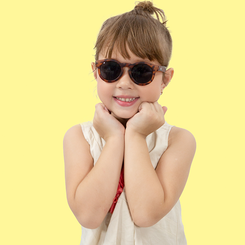 Kính Mát Real Shades Phong Cách Tortoise 6+ 4CHICHE