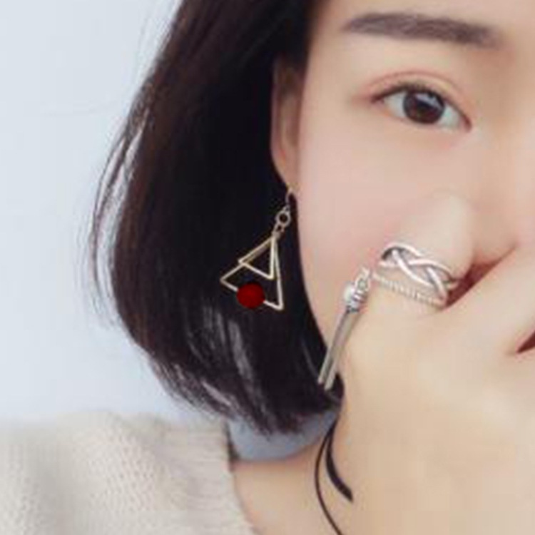 Đôi khuyên tai hình tam giác phối hạt ngọc trai giả thời trang cho nữ