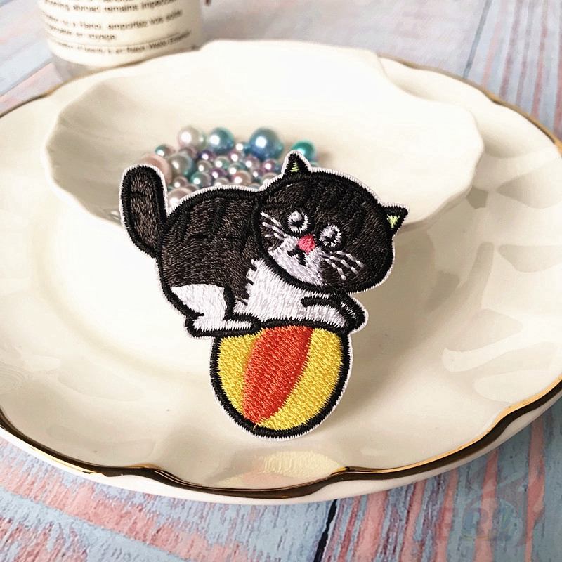 Set 1 / 4 Miếng Vá Nhiệt Dùng Để Trang Trí Áo Quần Hình Mèo Xinh Xắn