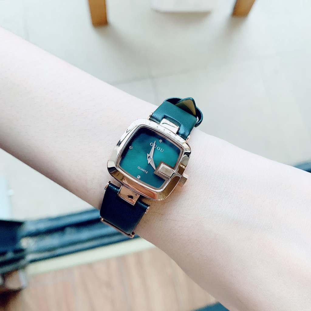 Đồng hồ nữ Gu 8190 mặt vuông dây da siêu cá tính