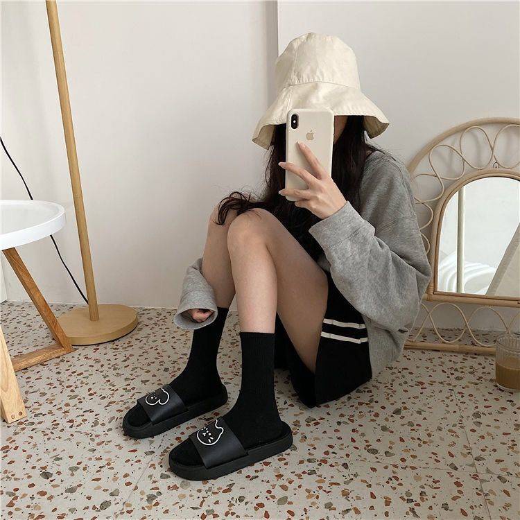 Dép Quai Ngang Đế Dày Họa Tiết Hoạt Hình Dễ Thương Cho Cặp Đôi