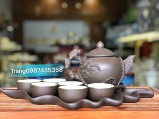 Ấm chén đắp nổi gốm tử sa khay lá