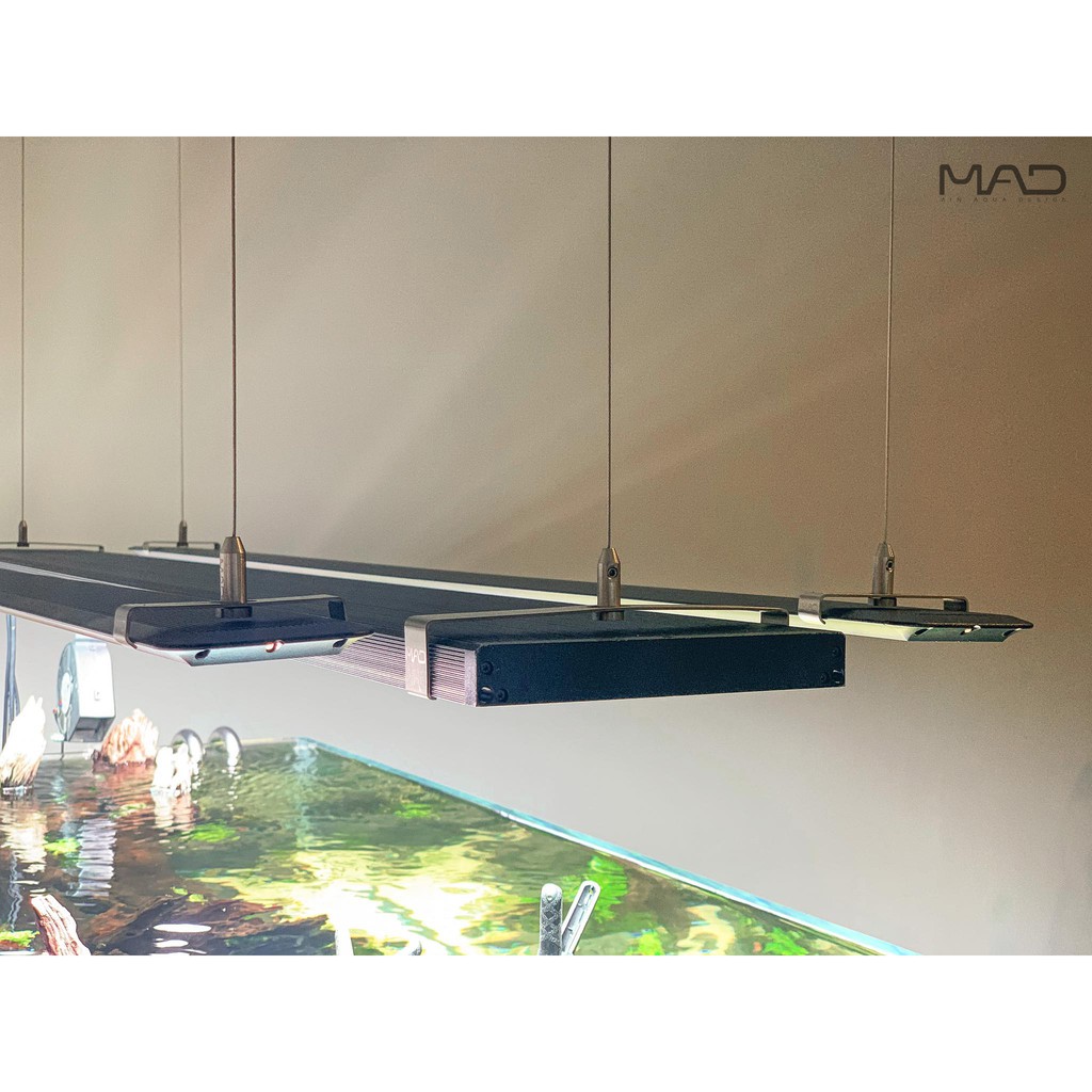 Kẹp đèn inox- thương hiệu MAD
