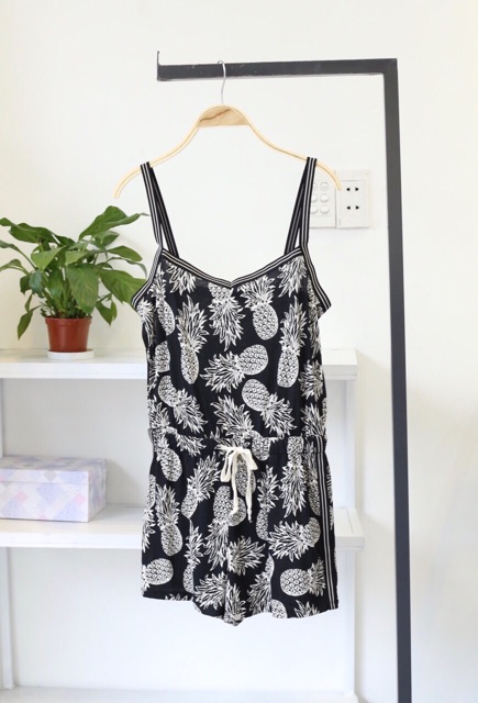 Jumpsuit trái thơm F21