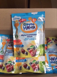 Bột ăn dặm fruto Nga