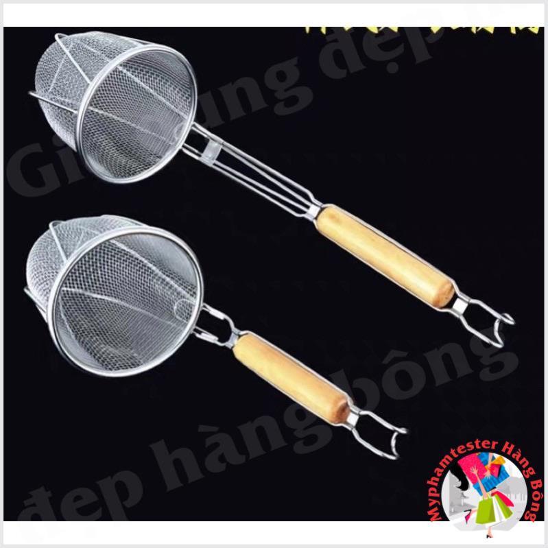 Dụng cụ trần bún, phở inox cán gỗ