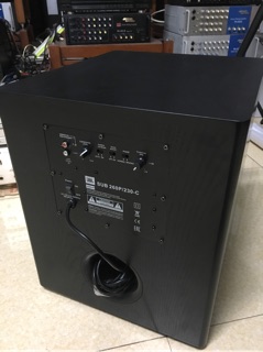 Loa trầm jbl 260P