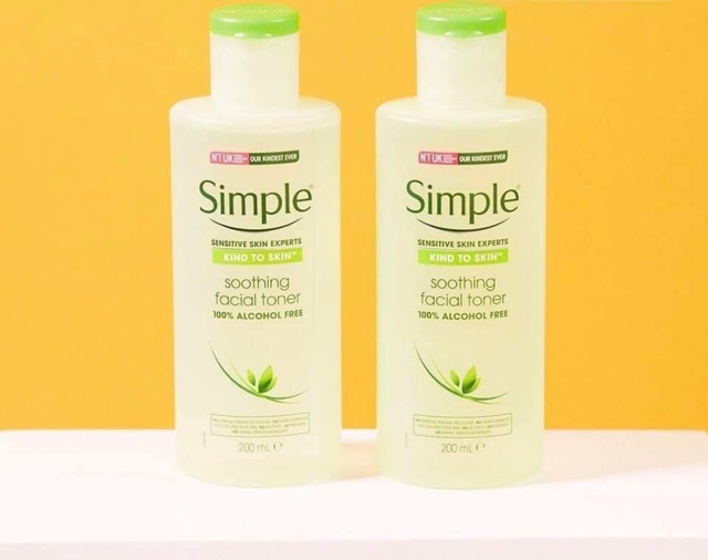 Nước hoa hồng Simple Kind To Skin Soothing Facial Toner 200ml | BigBuy360 - bigbuy360.vn