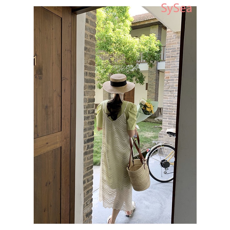 Đầm Chữ A Màu Xanh Lá + Áo Hai Dây Khoét Lỗ Phong Cách Thời Trang Pháp Dành Cho Nữ